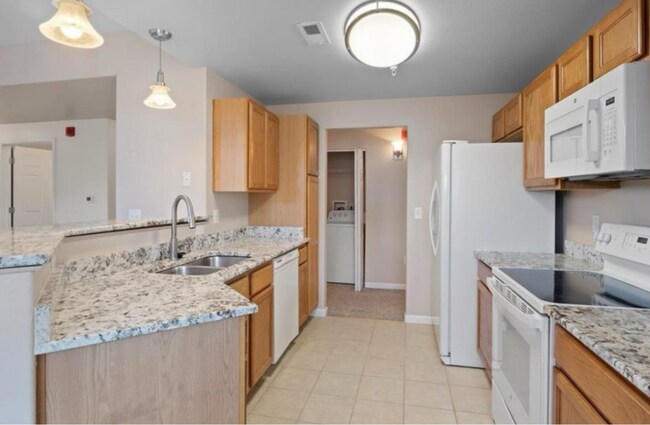 Building Photo - 605 Cougar Bluff Pt