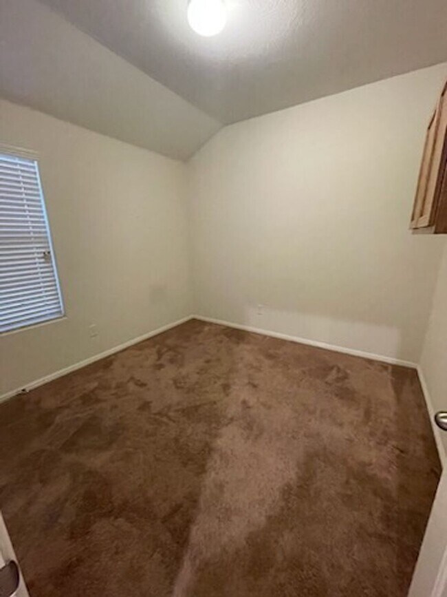 Building Photo - 4212 Tollcross Ln