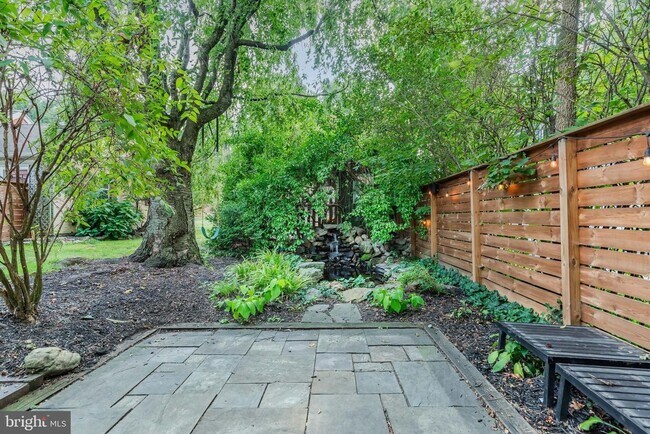 Building Photo - 710 Fishburn Rd