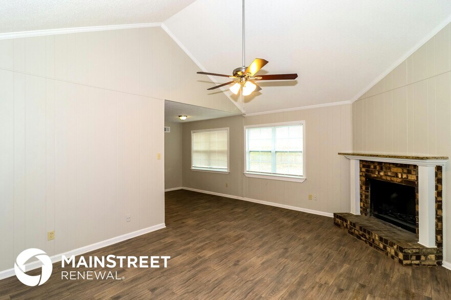 Building Photo - 7135 Hillshire Dr