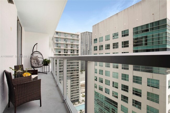 Building Photo - 185 SW 7th St