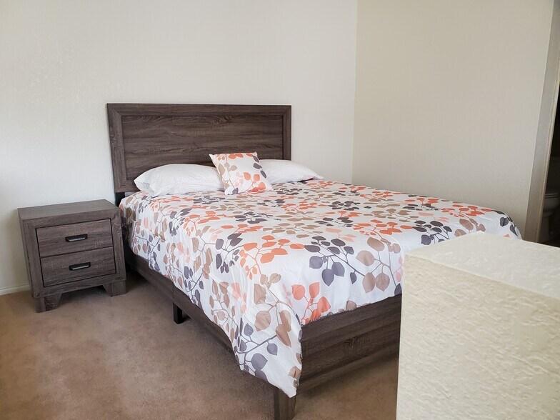 2nd floor bedroom - 7615 E Callisto Cir
