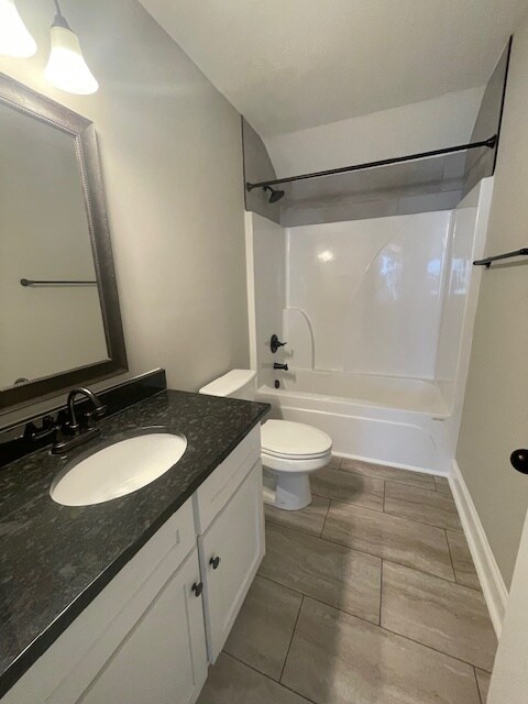 Building Photo - 721 Bancroft Dr