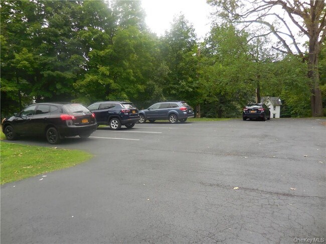 Building Photo - 78 Duncan Ave