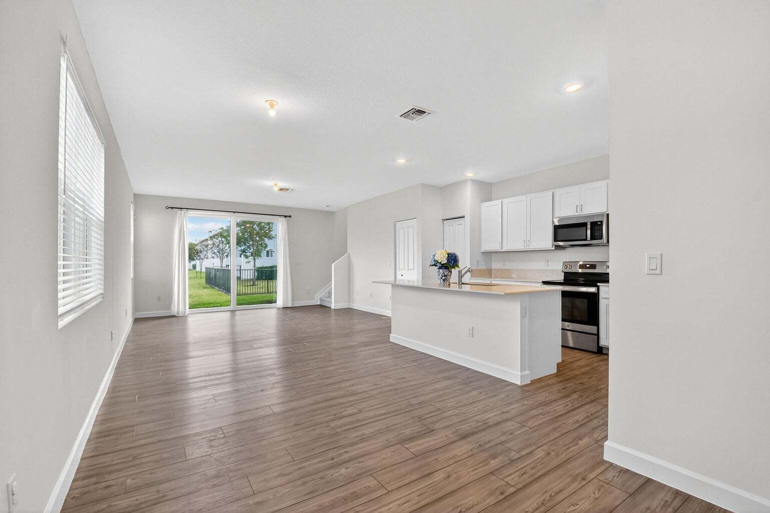 Building Photo - 4645 Meyerson Pl