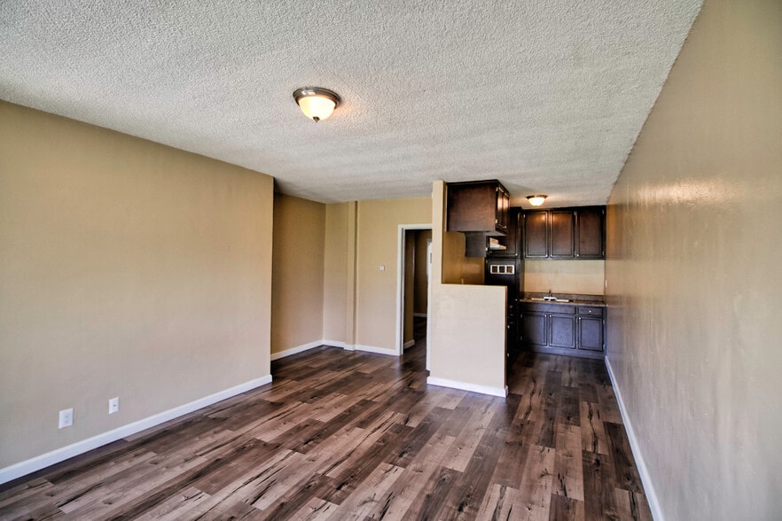 Building Photo - 7800 Madison St