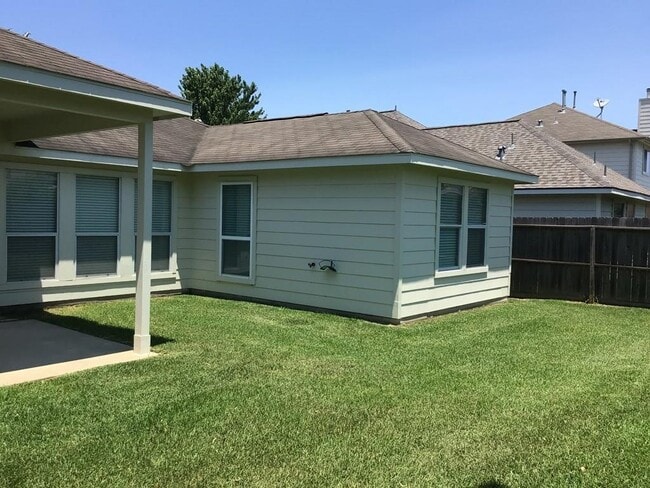 Building Photo - 21806 Saragosa Pond Ln