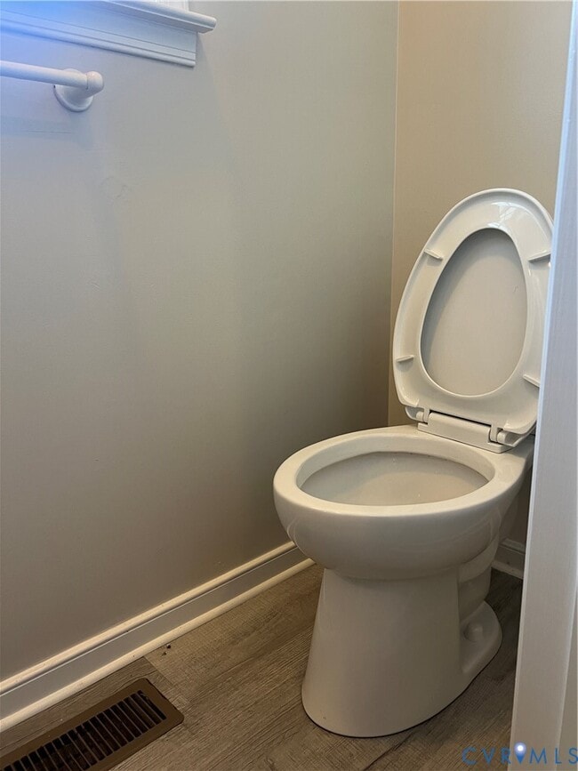 Building Photo - 2123 Cloverdale Ave