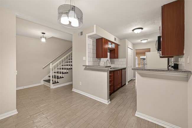 Building Photo - 6631 Wanda Ln