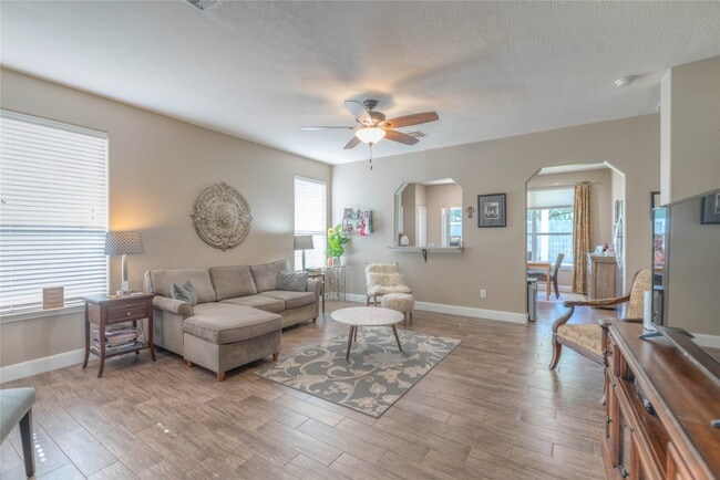 Building Photo - 22123 Holly Branch Dr