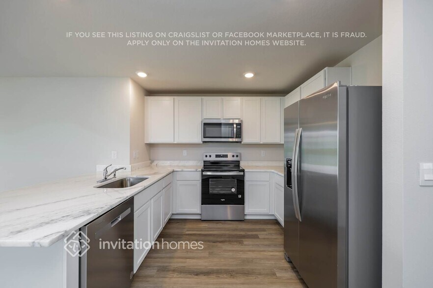 Building Photo - 10737 Hidden Banks Gln