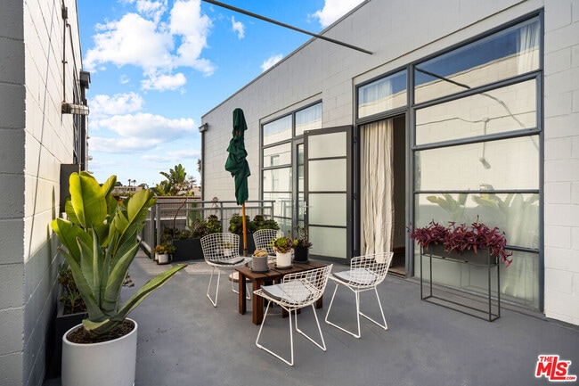 Building Photo - 1534 17th St