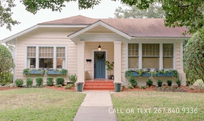 Primary Photo - 212 Chestnut St