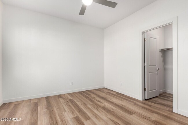 Building Photo - 6556 N 15th Dr