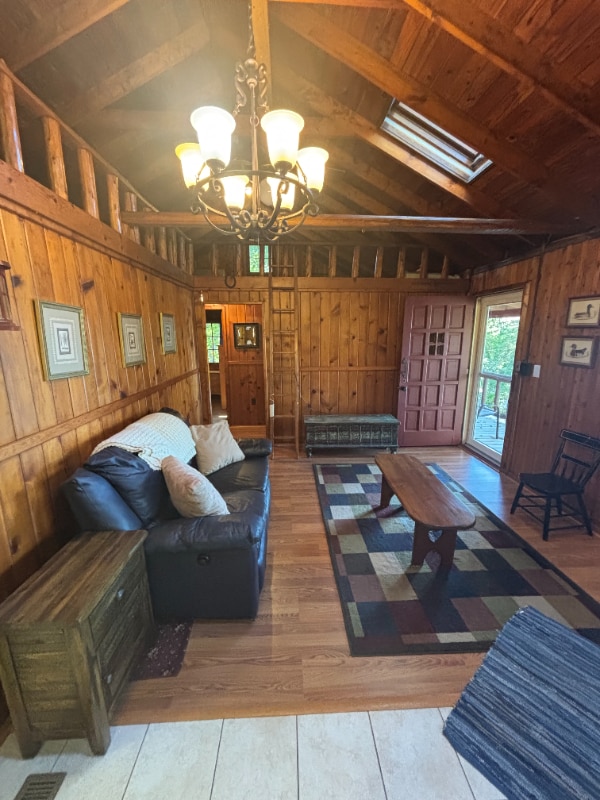 Building Photo - 31826 Glen Rd