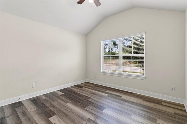 Building Photo - 2356 Centennial Loop