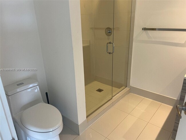 Building Photo - 121 NE 34th St