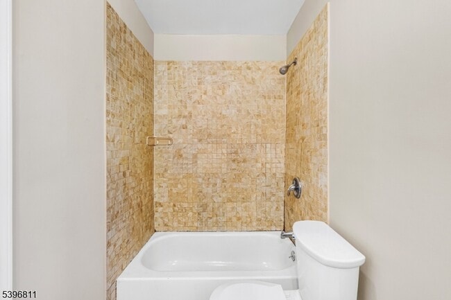 Building Photo - 26 Glaser Ave