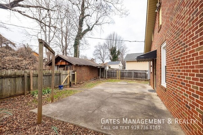 Building Photo - 104 Carolina Ave