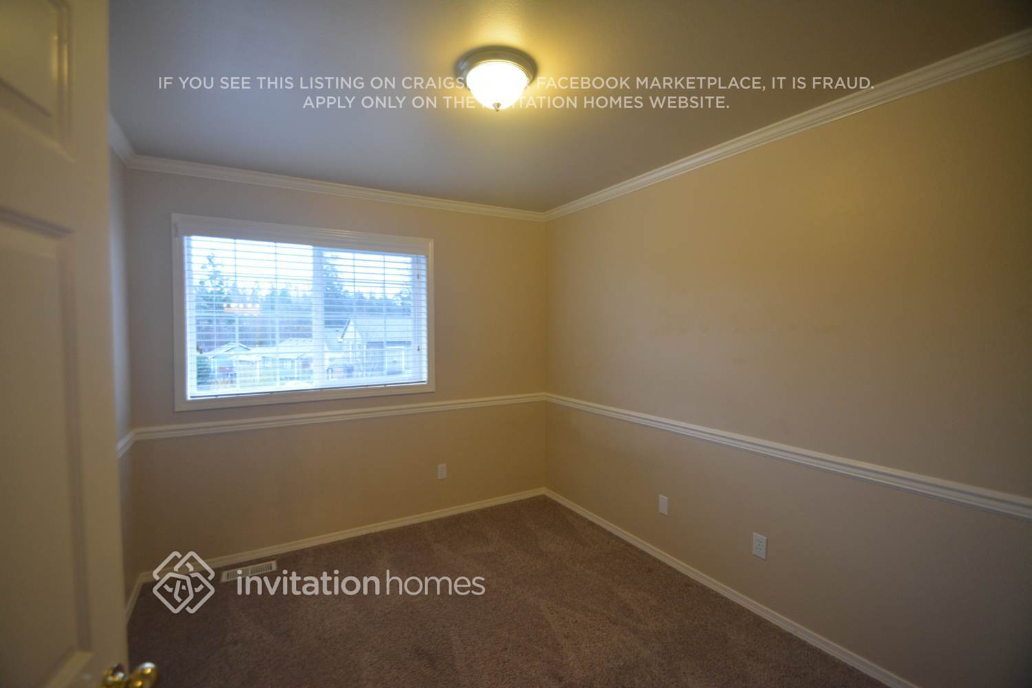 Building Photo - 5806 79th Ave NE