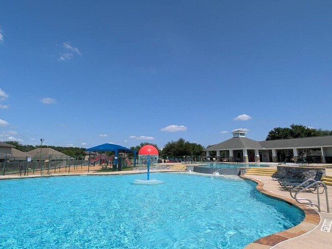 Building Photo - 16814 Ranger Ridge Dr