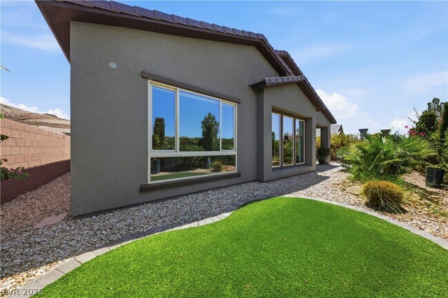 Building Photo - 68 Strada Caruso