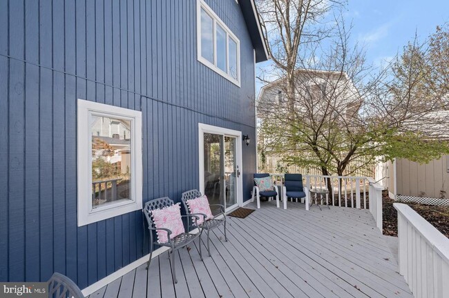 Building Photo - 4706 Frederick Ave