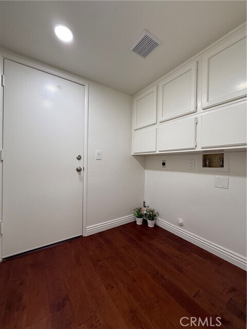 Building Photo - 9 La Quinta