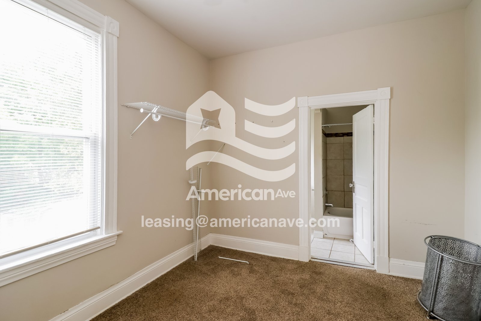 Building Photo - 4737 Section Ave