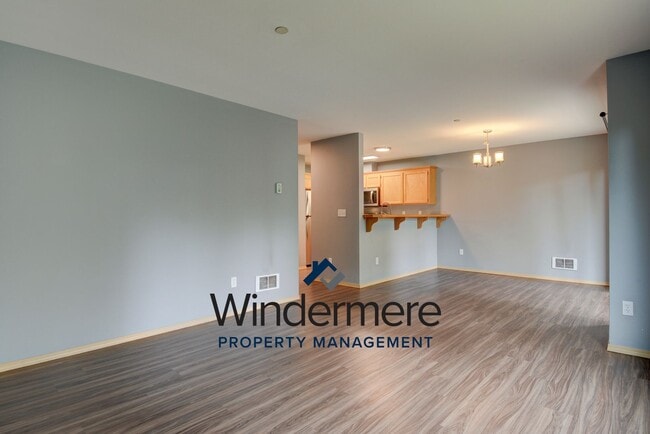 Building Photo - 2 Bedroom 2 Bath Condo