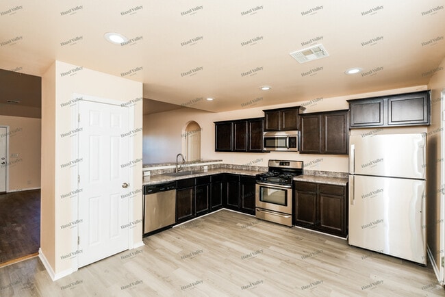 Building Photo - 25158 E 92nd Ct S