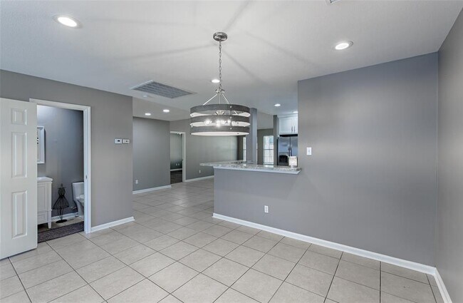 Building Photo - 3607 Hampstead Ct