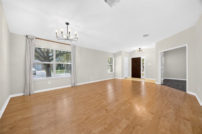 Building Photo - 18211 Doral Rock Ct
