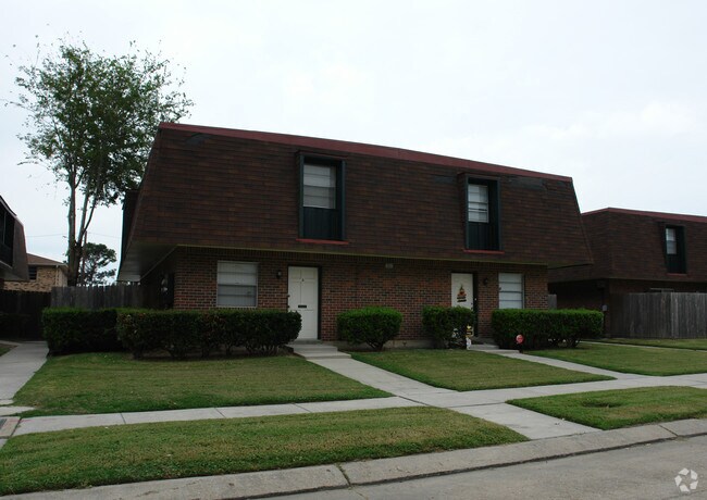 Building Photo - 51 Antigua Dr