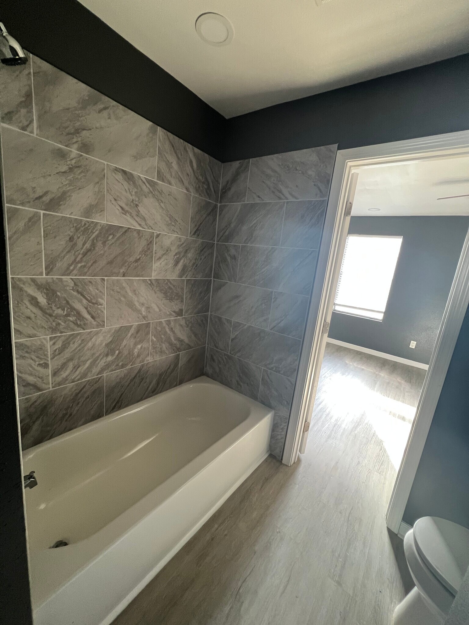 Building Photo - 520 Revere Dr