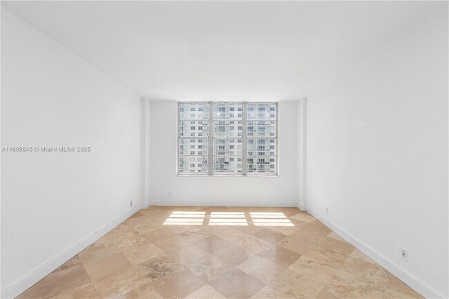 Building Photo - 5700 Collins Ave