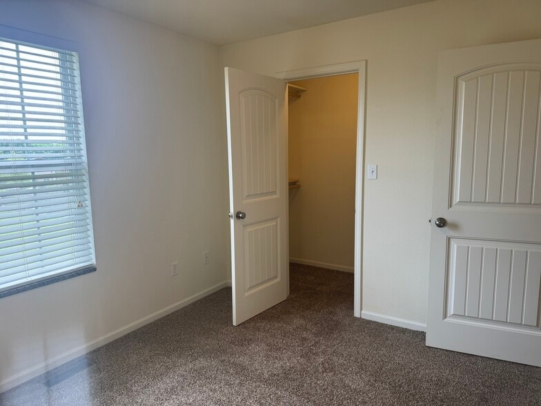 Building Photo - 2970 Doreli Ln