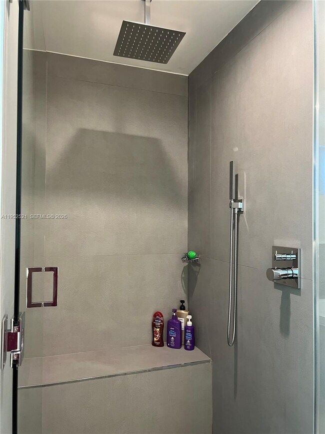 Building Photo - 50 South Pointe Dr