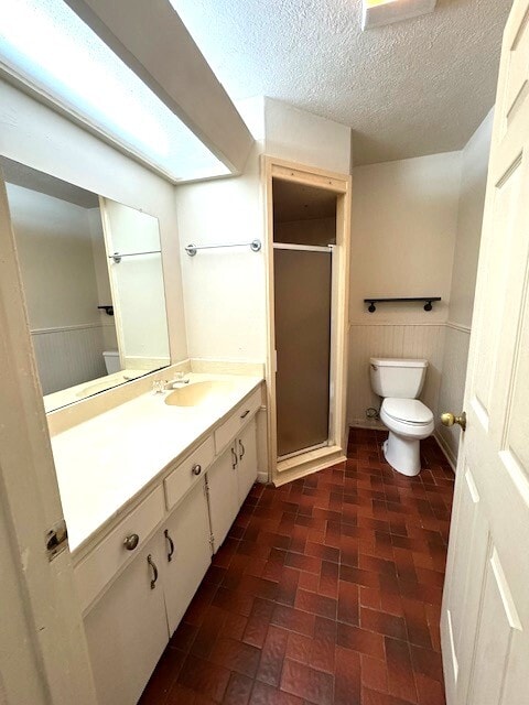 Downstairs Bath (Master) - 215 Santa Monica St