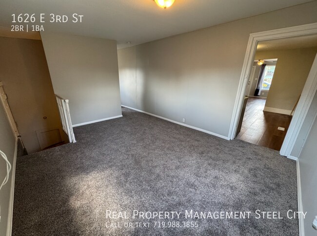 Building Photo - 1626 E 3rd St