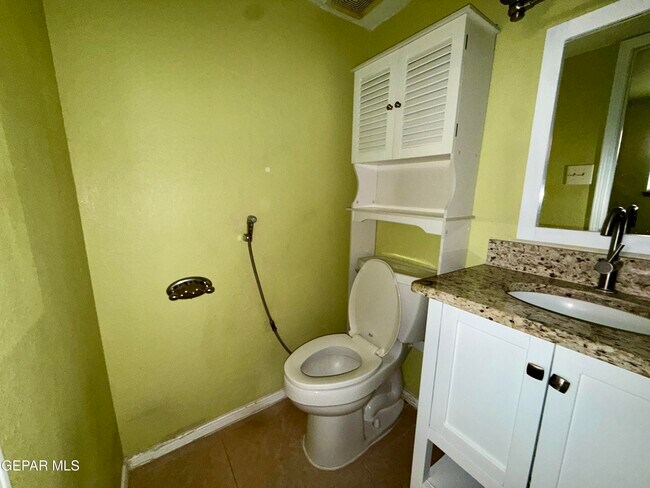 Building Photo - 1301 Tierra Roja St