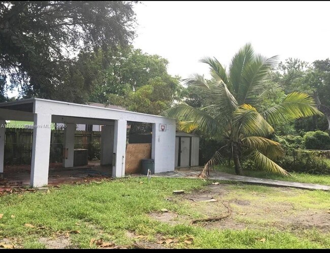 Building Photo - 1250 NW 43rd St