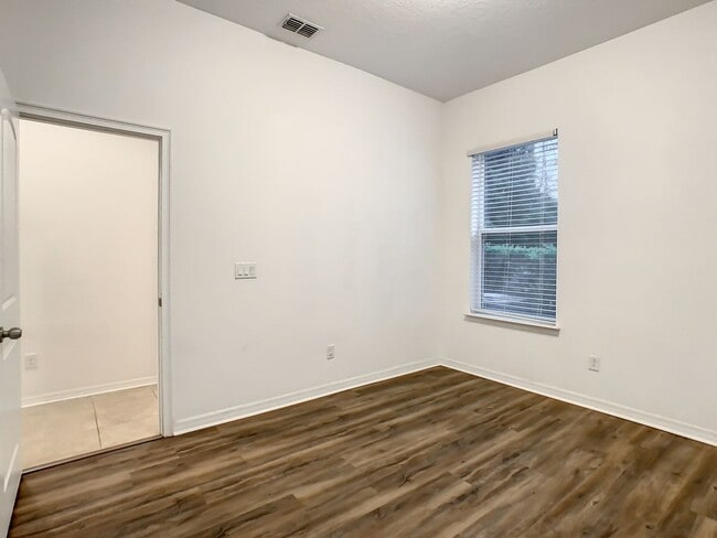Building Photo - 5 Bedroom at Windstone at Heart of Winderm...