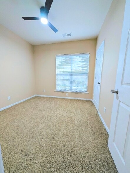 Building Photo - 15029 Santa Lucia Dr