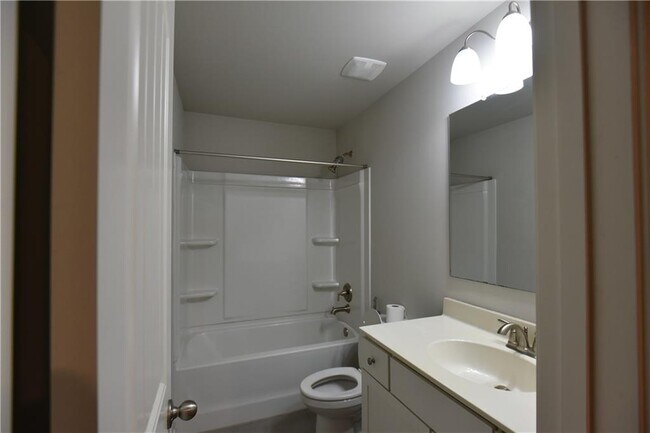 Building Photo - 4358 Mantova Dr NE