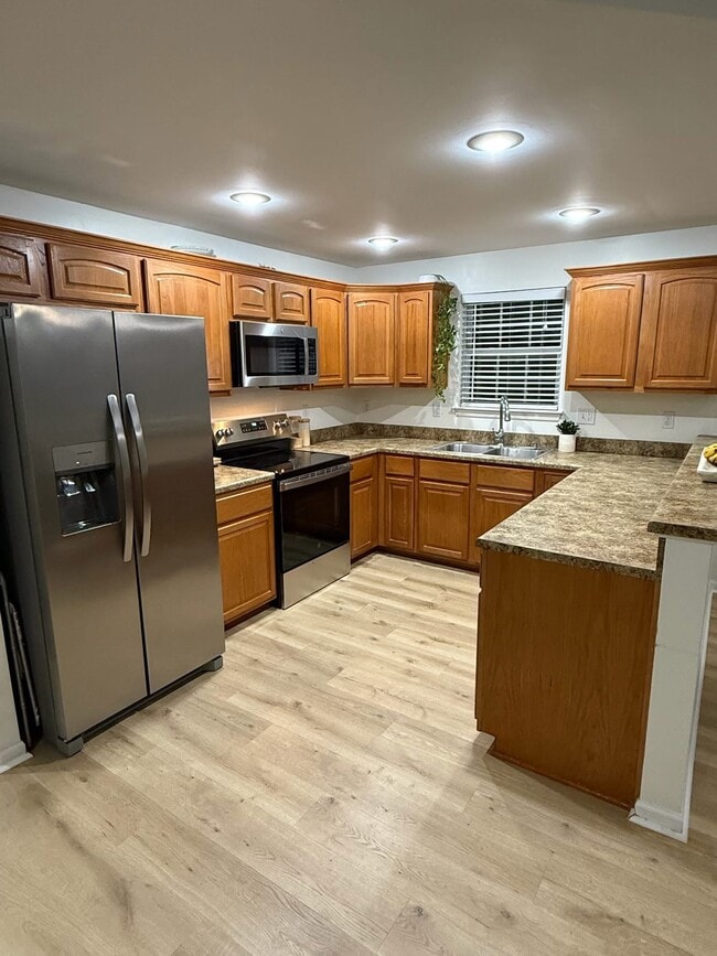 Building Photo - 8825 Timber Creek Ln