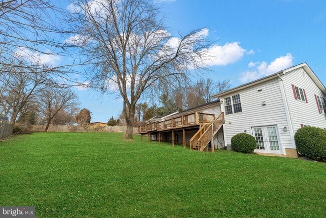 Building Photo - 1818 Panarama Ct