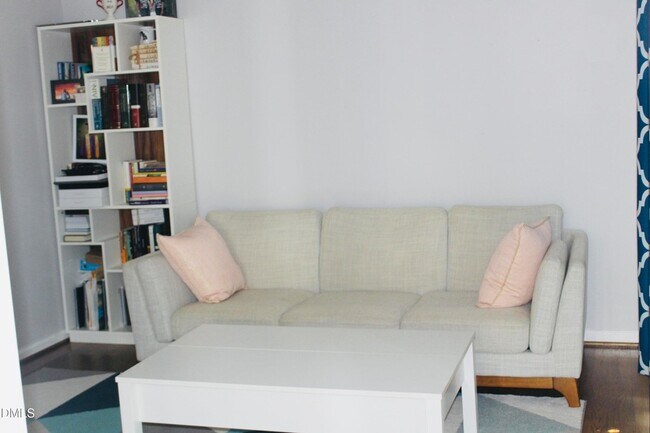 Building Photo - 1517 Wood Spring Ct