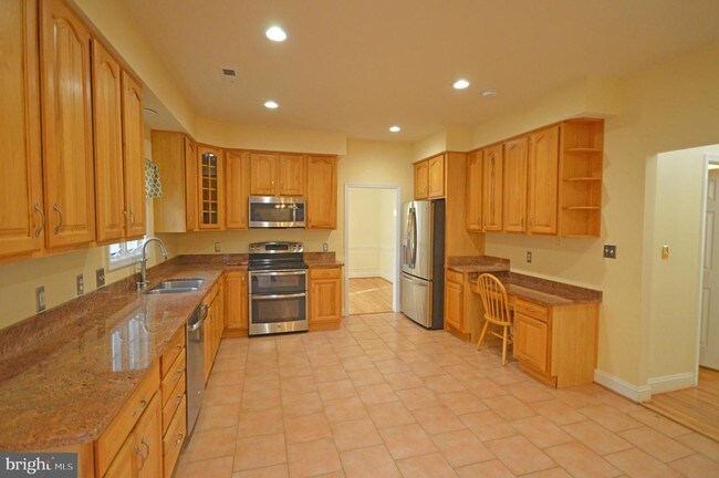 Building Photo - 37865 Stevens Rd