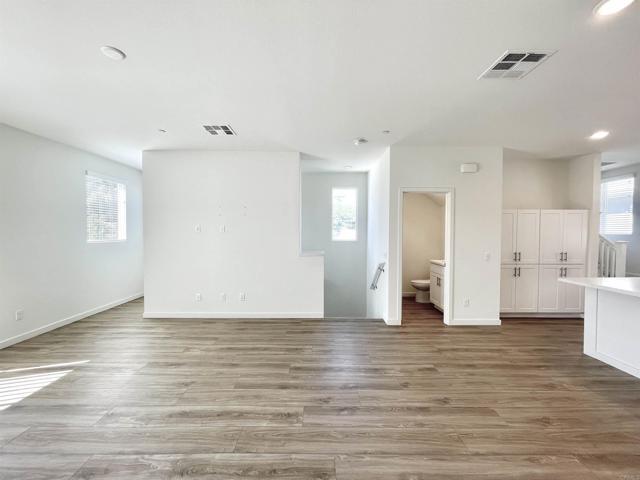 Building Photo - 9309 E Heaney Cir